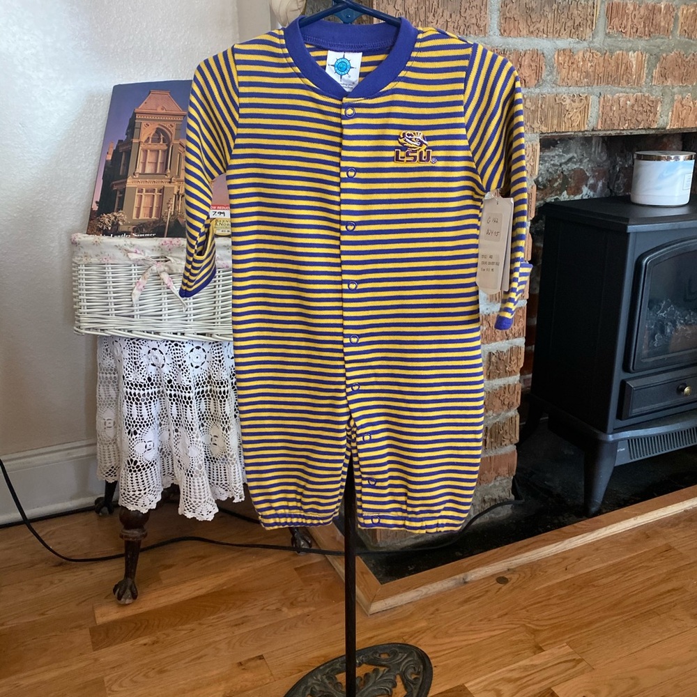 NWT CREATIVE KNITWEAR LSU TIGER INFANT LONGALL  SIZE 0-3 months - Picture 14 of 16